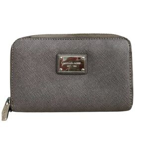 Michael Kors Wallet,  4”x6”x1”, VGUC